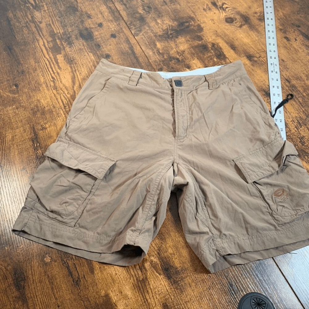 Mountain Hardwear Tan Hiking Fishing Shorts‎ Medium Size 30